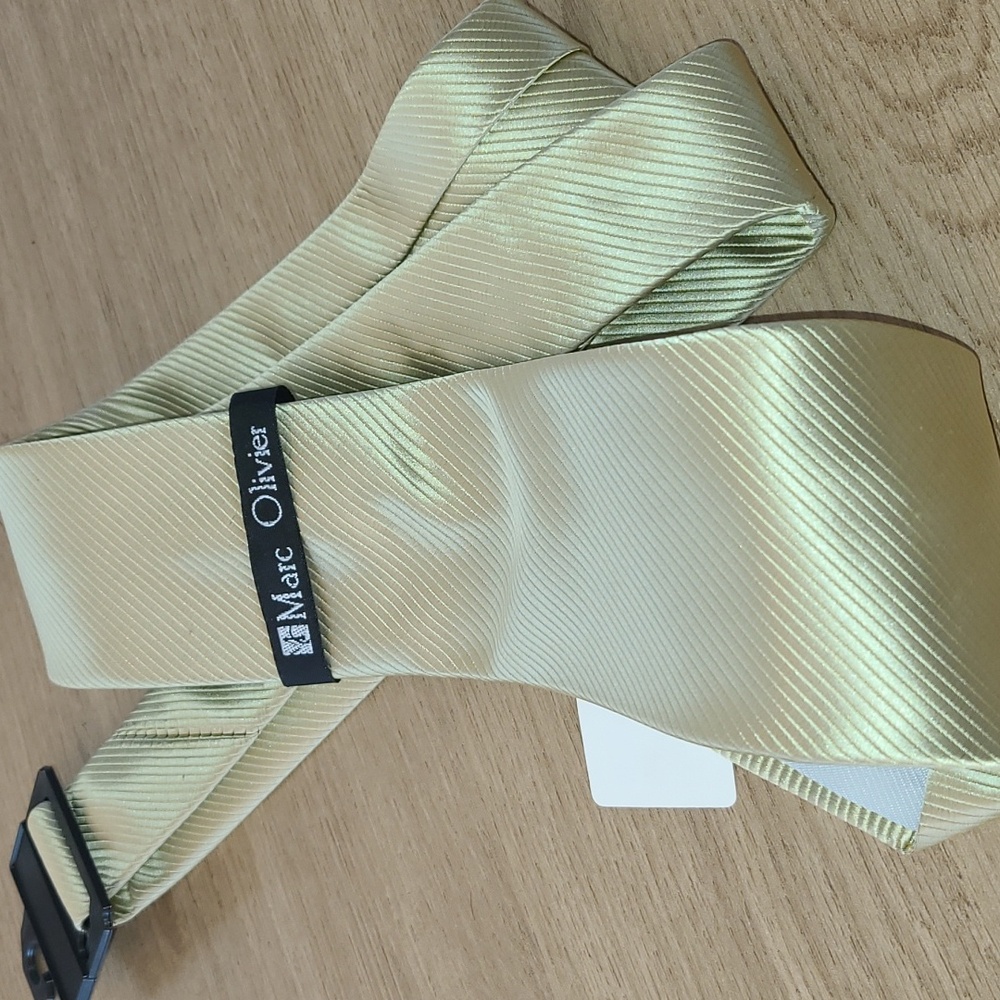 Tie by marc olivier new